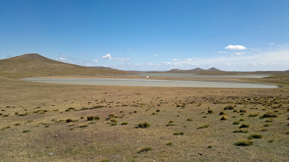 Steppe und Seen bei Río Grande im Nordosten Feuerlands